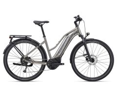 GIANT Explore E+ 3 STA Trekking E-Bike 2025 | space grey