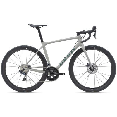 Giant TCR Advanced 1+ Disc Race 2021 | concrete