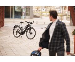 Giant Explore E+ Pro 45 GTS Trekking Ebike 2024 | black gloss-matt