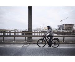 Giant Explore E+ Pro 45 GTS Trekking Ebike 2024 | black gloss-matt